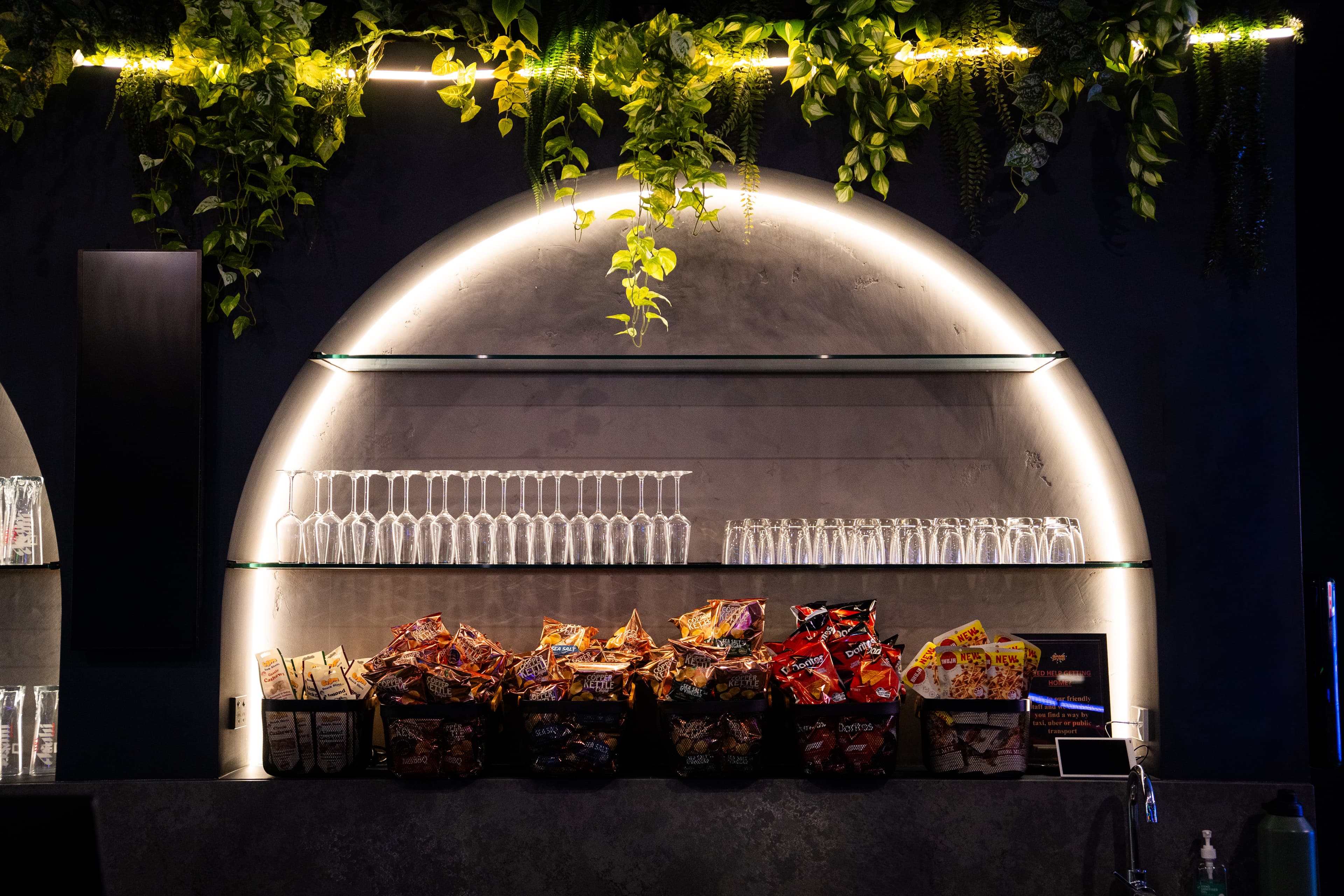 Food & Drinks